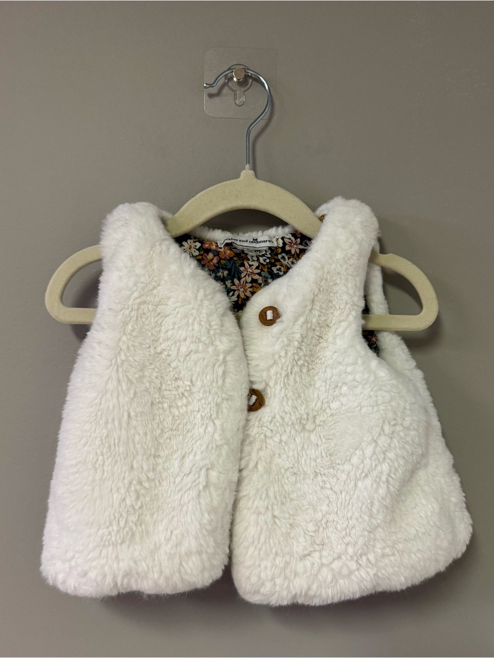 cupcakes & cashmere Cream Faux Fur Kids Vest with Floral Lining